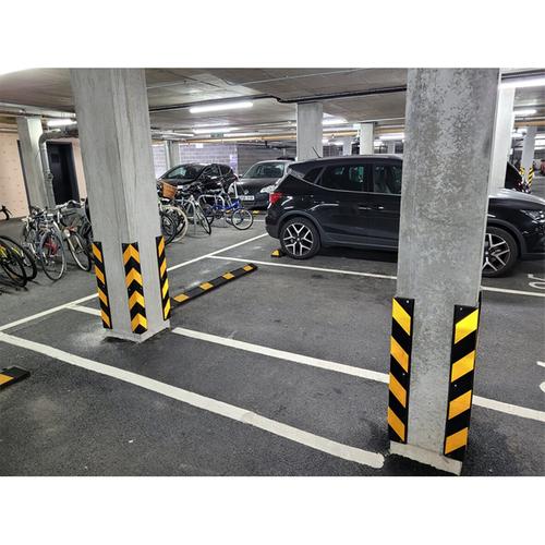 Γωνιά Προστασίας Parking Λαστιχένια Ύψος 80cm Με Ανακλαστικές Ταινίες BORMANN PRO BPP2491